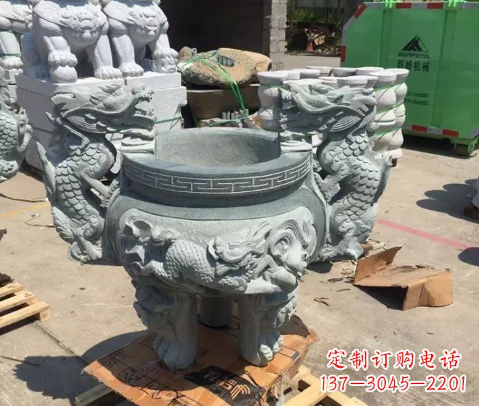 绵阳寺庙景观青石龙头香炉石雕 (2)