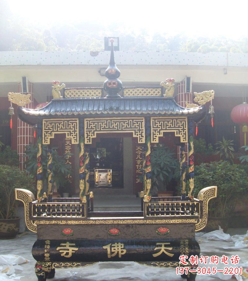 绵阳寺庙铸铜四足方形带顶香炉