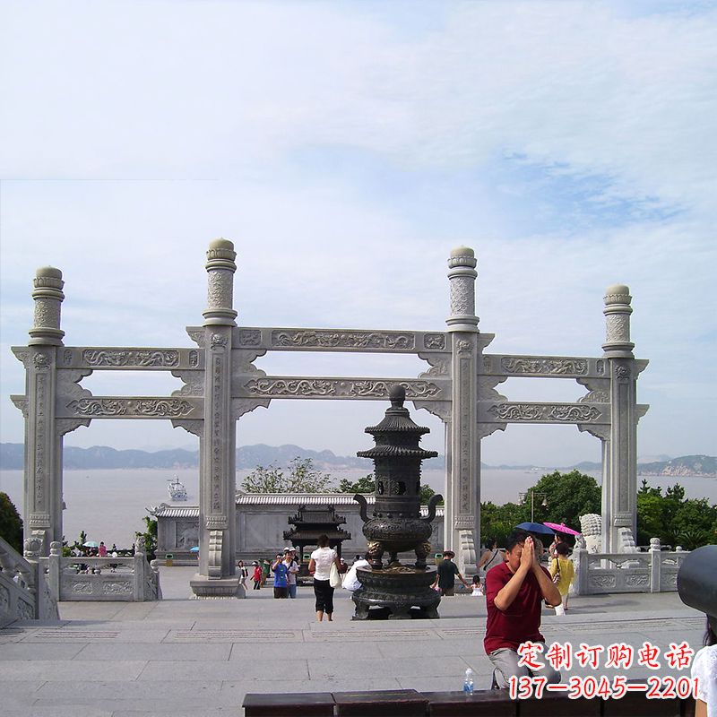 绵阳寺院冲天式石雕牌坊
