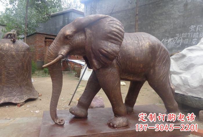 绵阳铜大象雕塑