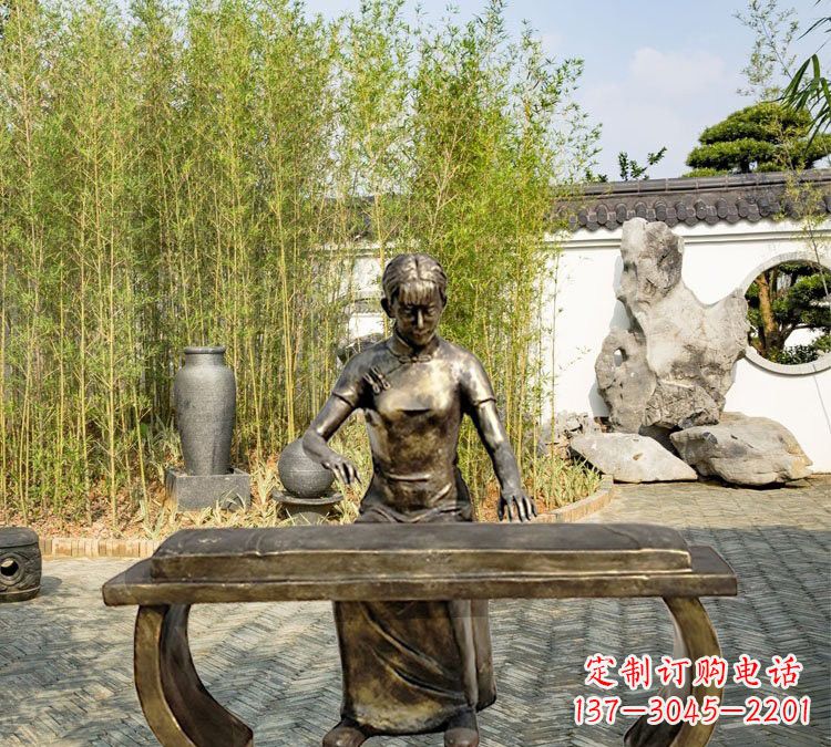 绵阳铜雕弹古筝人物