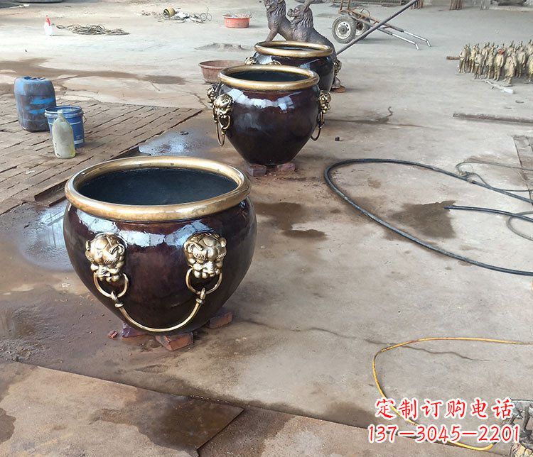 绵阳铜雕故宫狮子头水缸雕塑