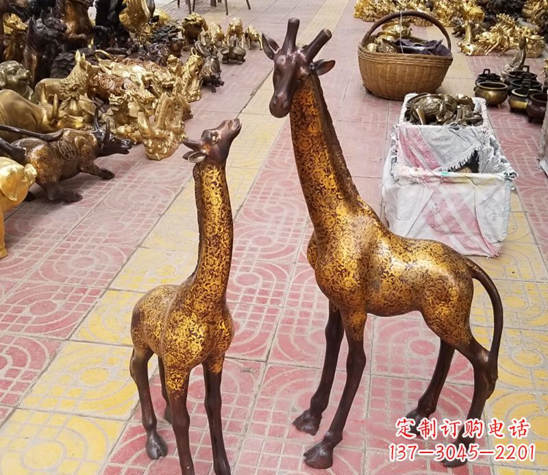 绵阳铜雕长颈鹿