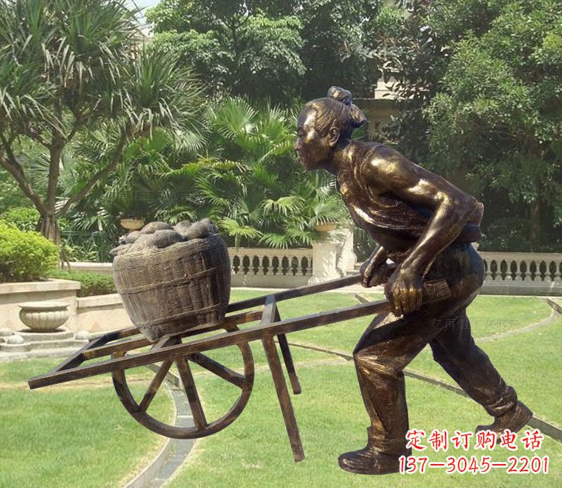 绵阳推独轮车的古人铜雕