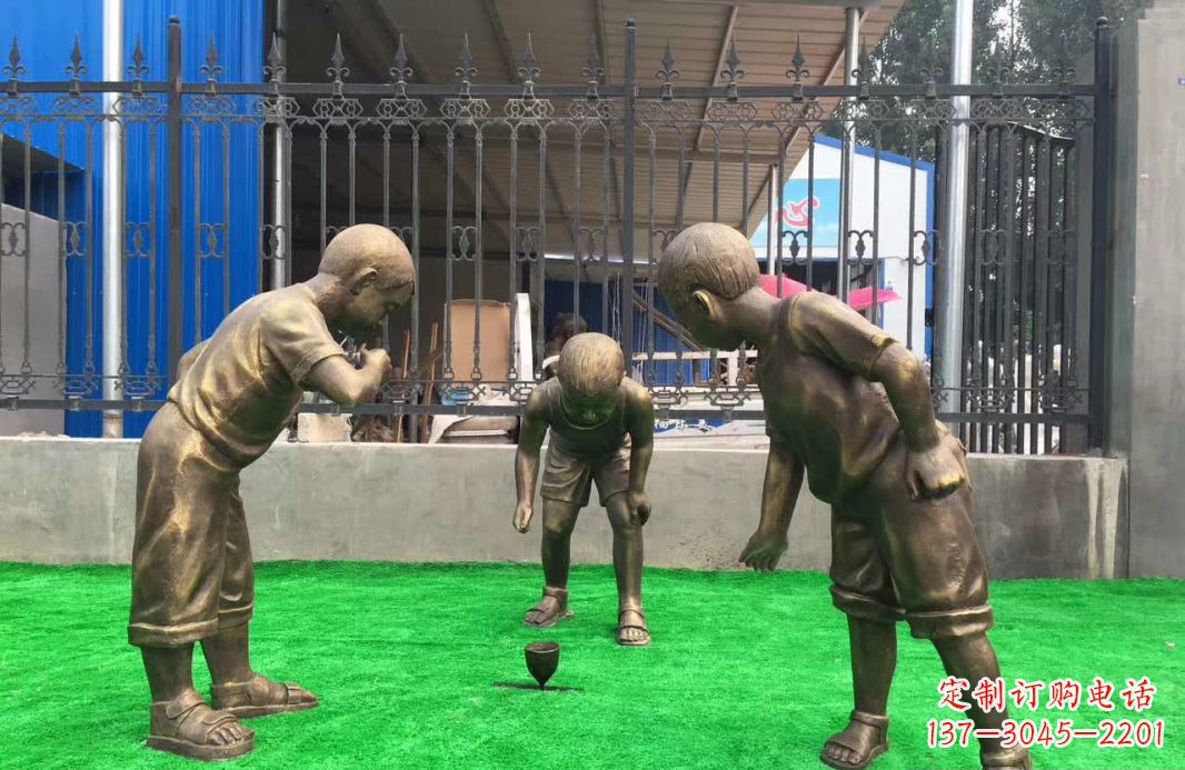 绵阳玩陀螺儿童铜雕塑