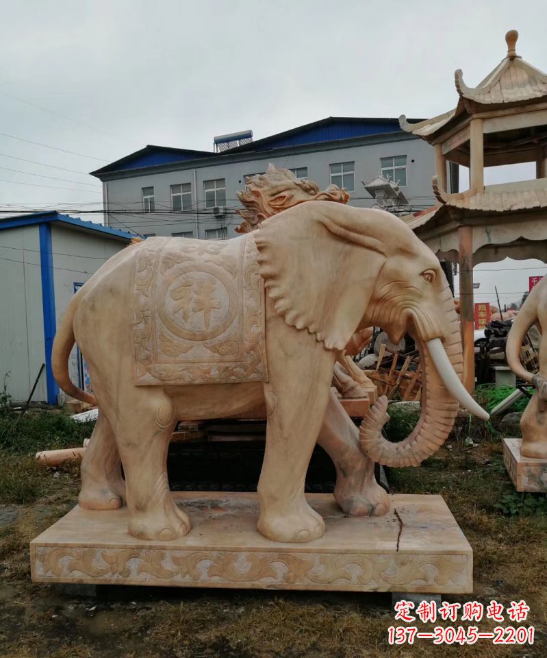 绵阳晚霞红酒店企业门口吉祥如意大象雕塑