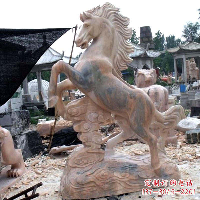 绵阳晚霞红石雕马生肖动物雕塑