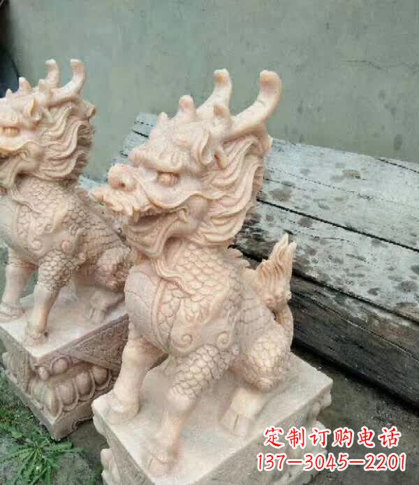 绵阳晚霞红石雕麒麟