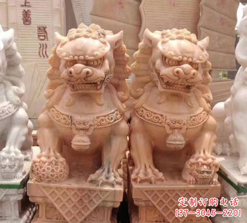 绵阳晚霞红石雕狮子