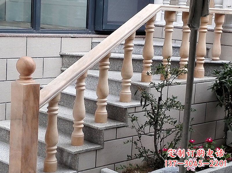 绵阳晚霞红小区栏杆石雕