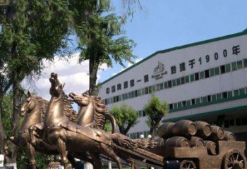 绵阳追求完美，华丽马车铜雕塑