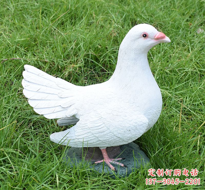 绵阳文化广场的和平鸽雕塑