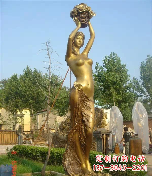 绵阳西方美女公园人物铜雕 (2)
