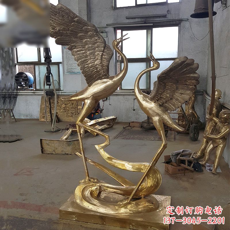 绵阳仙鹤铜雕景观
