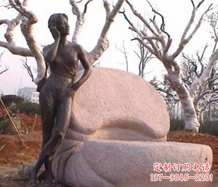 绵阳现代女人打电话铜雕