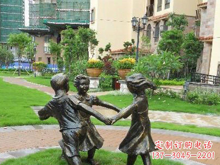 绵阳小区铜雕儿童玩游戏人物雕塑