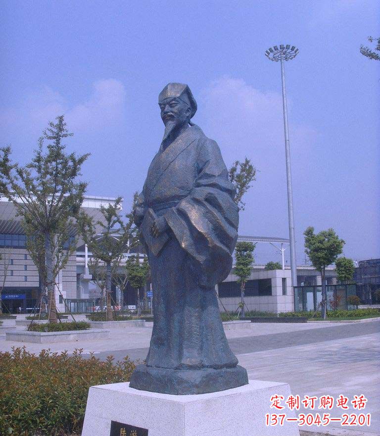 绵阳校园陆游名人铜雕