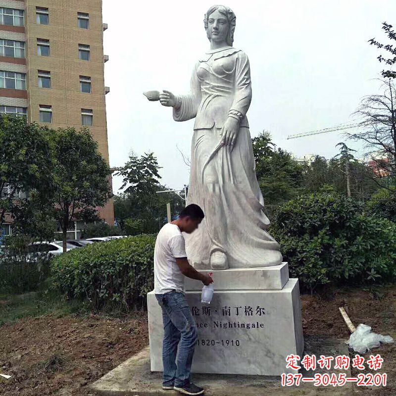 绵阳医院园林提灯天使南丁格尔石雕塑
