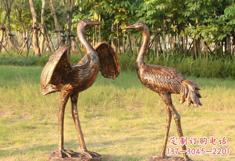 绵阳展翅仙鹤铜雕