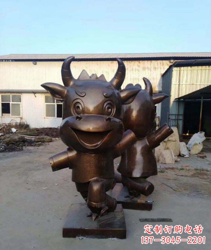绵阳招财牛玻璃钢仿铜动物雕塑