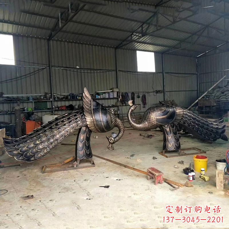 绵阳铸铜孔雀雕塑