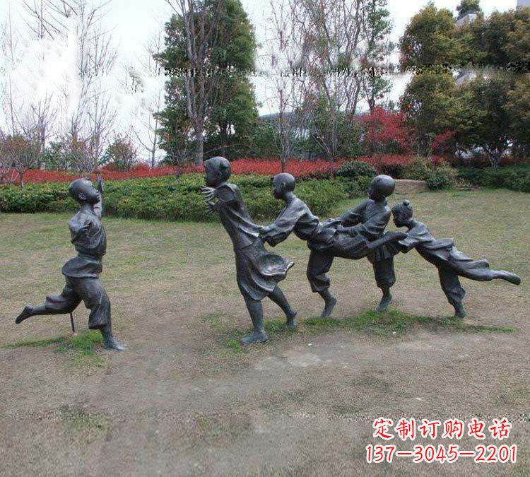 绵阳铸铜老鹰捉小鸡儿童雕塑
